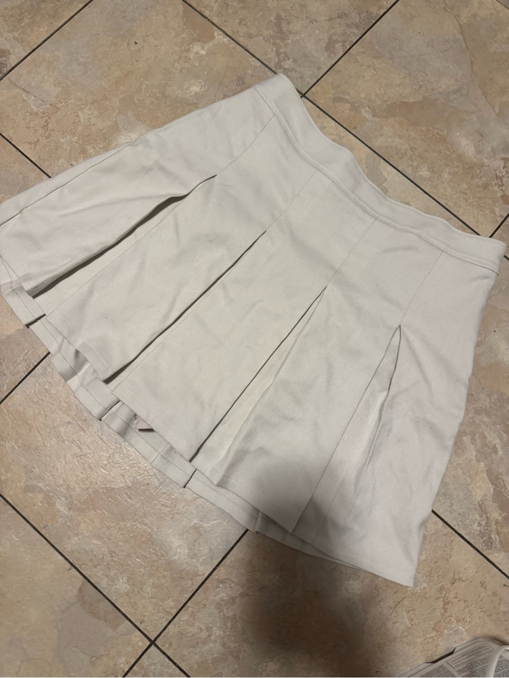 Hollister Cream Pleated mini Skirt
